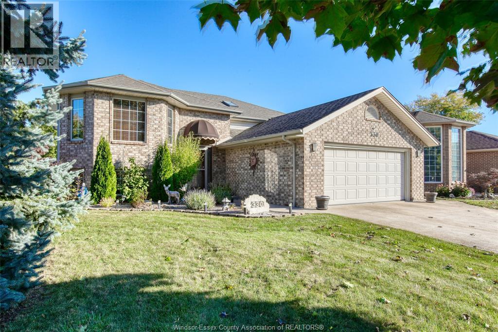 330 Cedar Ridge Ave, Amherstburg, ON N9V 3W9