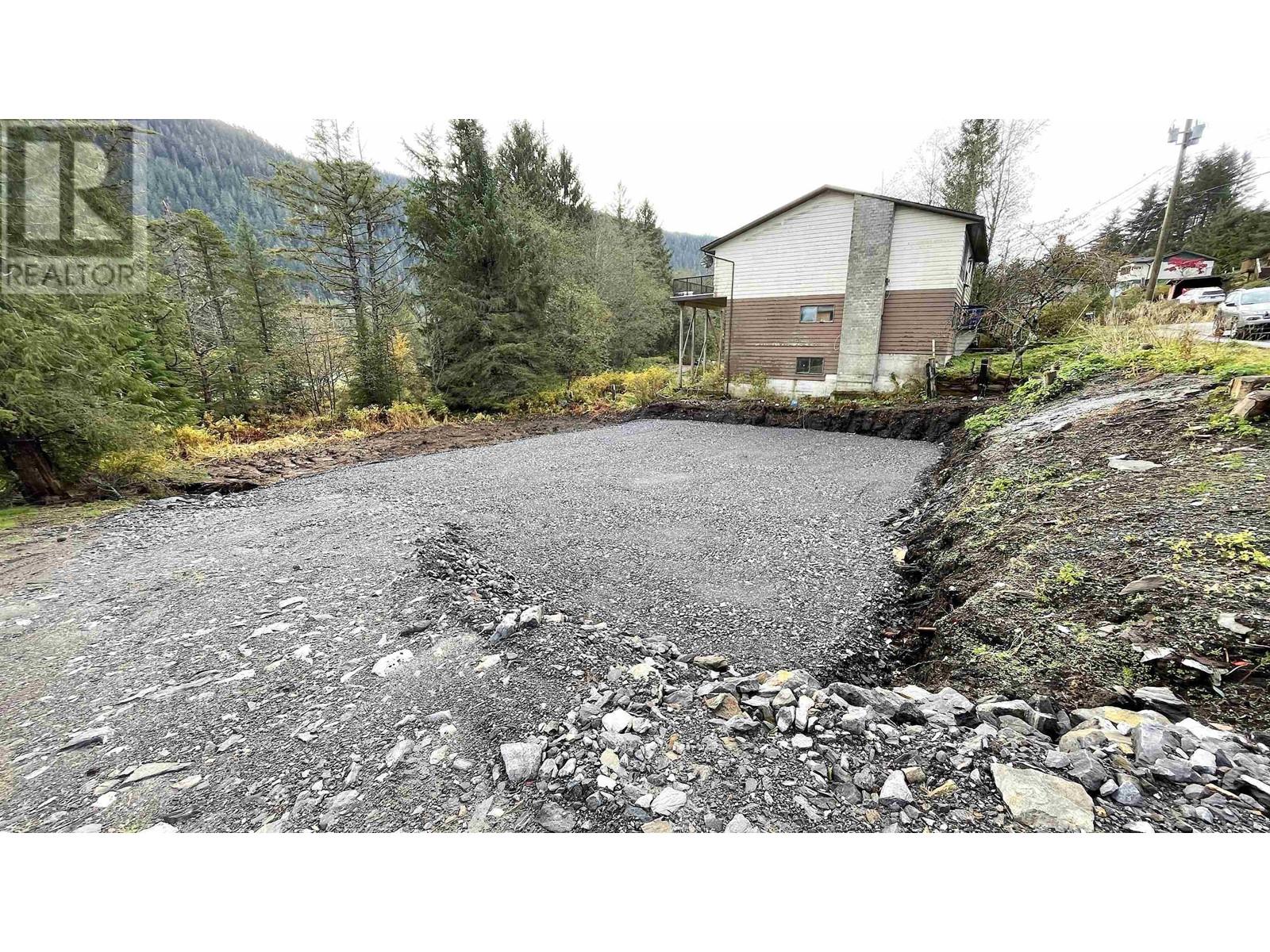 8 9 Avenue West, Prince Rupert, BC V8J 2S4