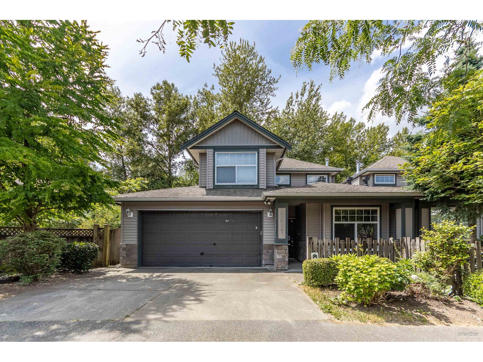 10627 144 Street, Surrey, BC V3T 4V8