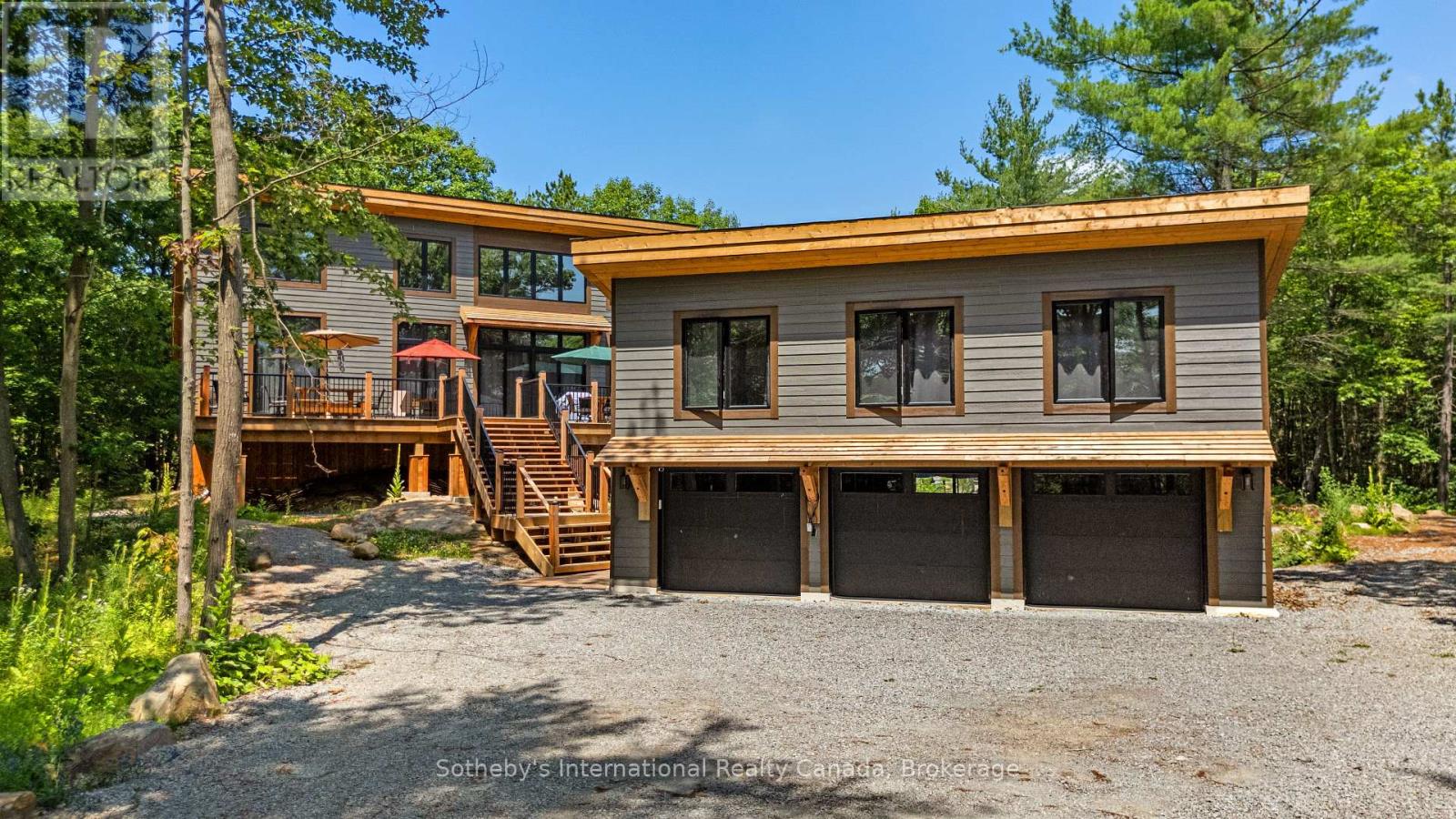 103 Whites Falls Rd, Georgian Bay, ON L0K 1S0