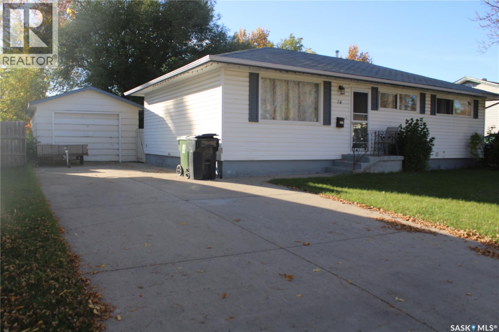 78 Bradbrooke Dr, Yorkton, SK S3N 3K1