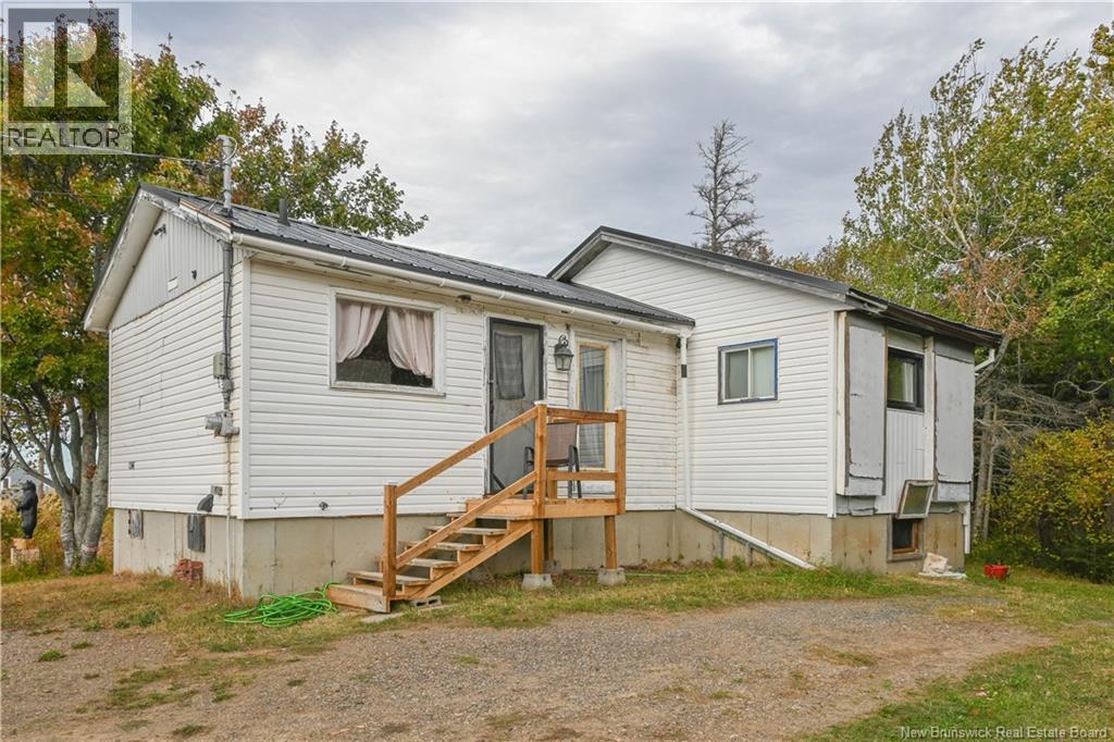 1394 Rue Degrce St, Maisonnette, NB E8N 2J4