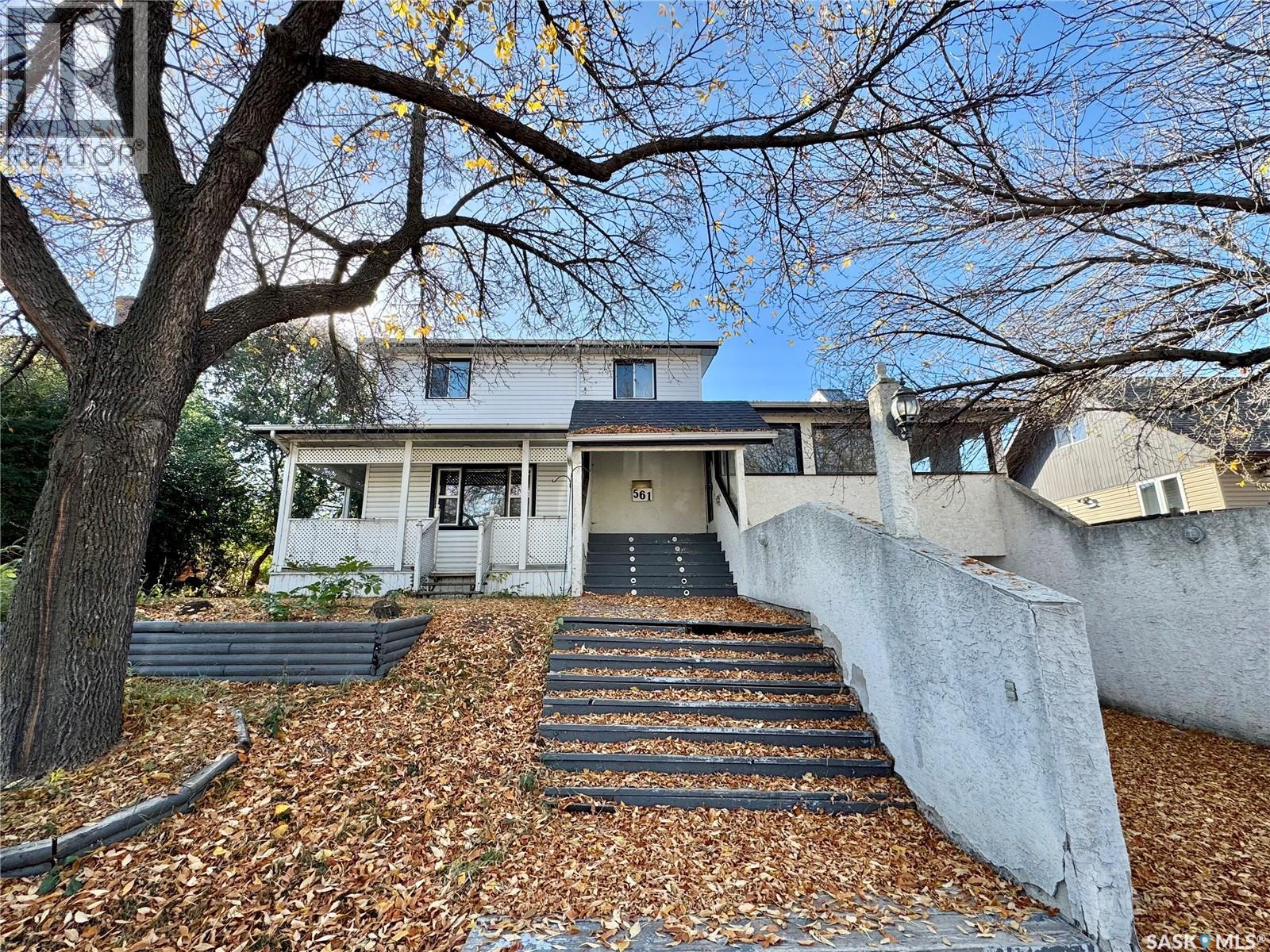 561 19 Street East, Prince Albert, SK S6V 1K3