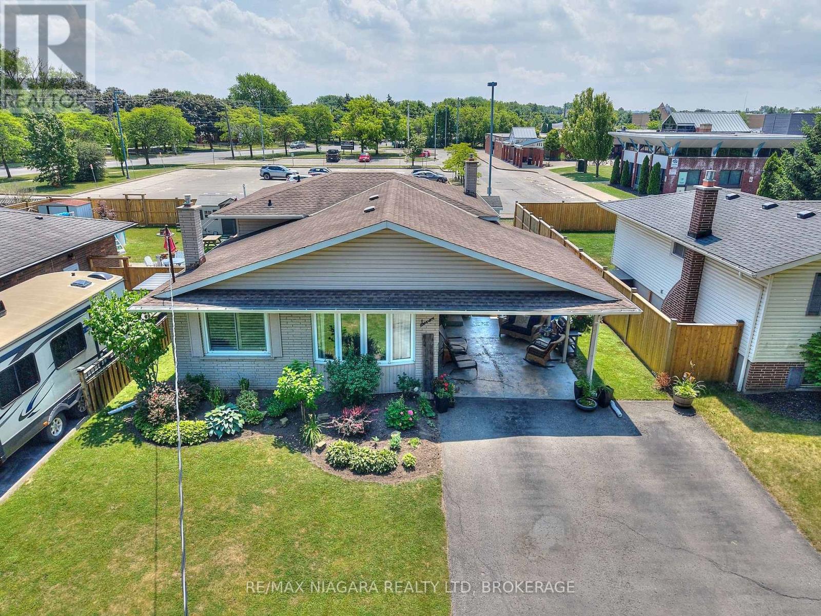 7 Crescentwood Dr, St. Catharines, ON L2N 4K7