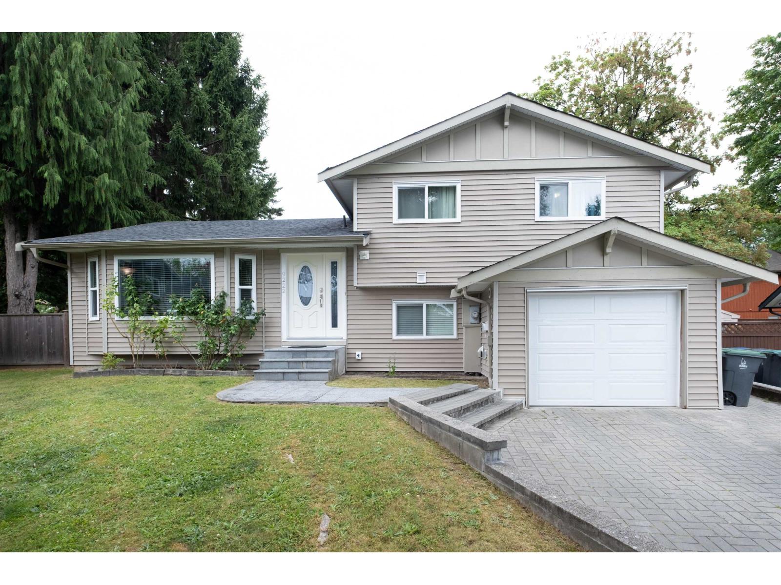 132 Street Unit 9222 #a, Surrey, BC V3V 7E1