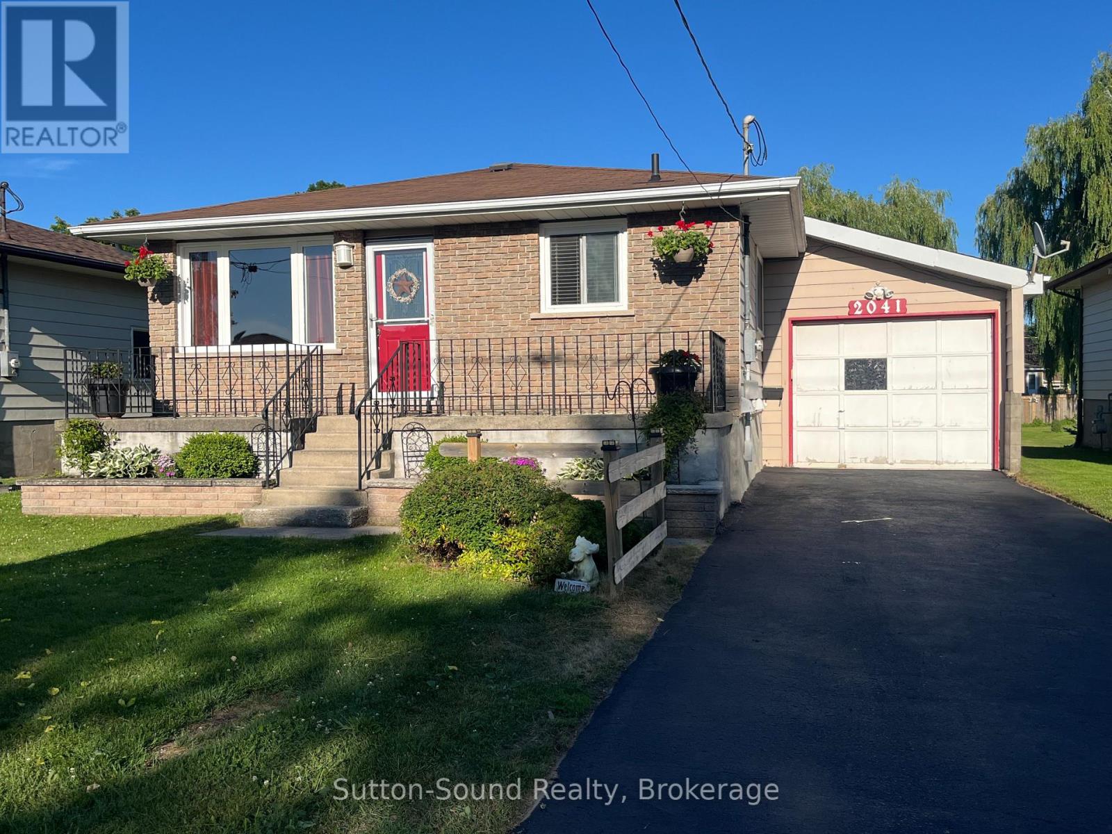 2041 8th Avenue East, Owen Sound, ON N4K 3C5