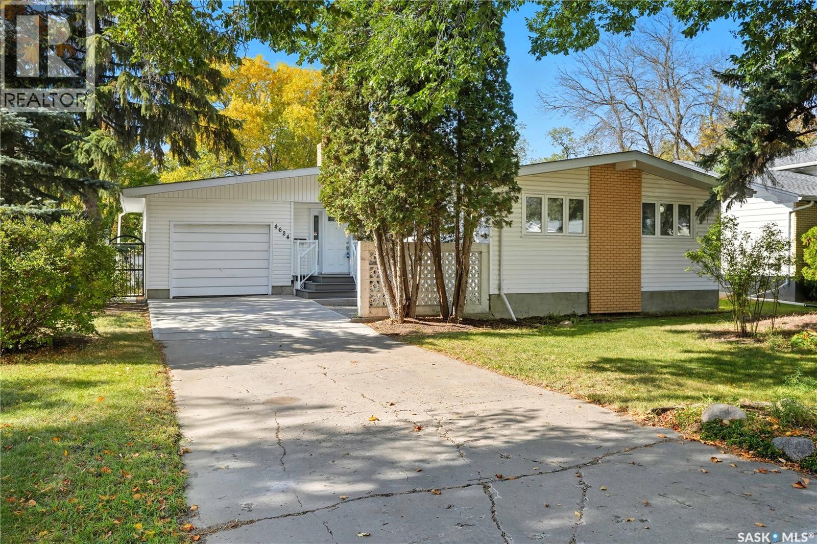 4624 Mctavish St, Regina, SK S4S 3N2
