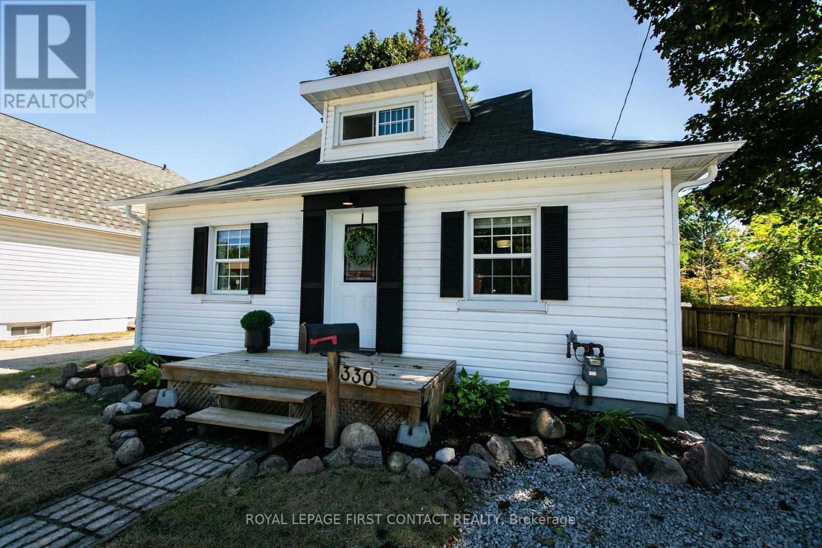 330 Laclie St, Orillia, ON L3V 4P3