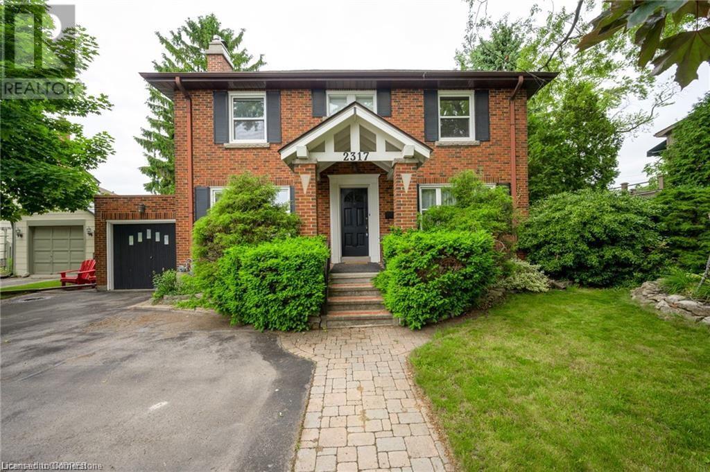 2317 Lakeshore Rd, Burlington, ON L7R 1B3