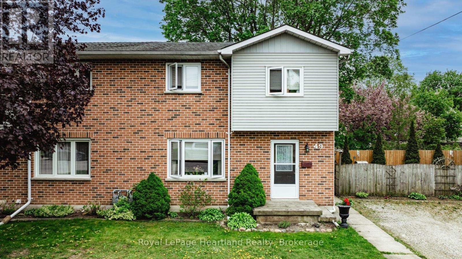 49 Wellington St W, South Huron, ON N0M 1S2