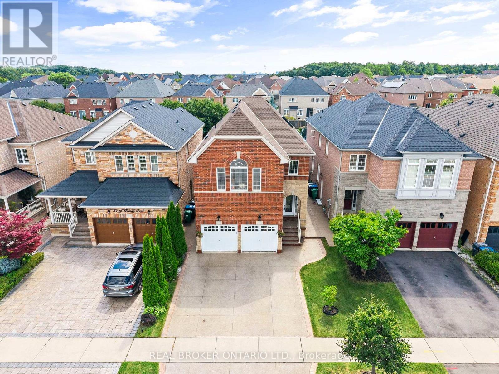 3450 Trilogy Trl S, Mississauga, ON L5M 0K2