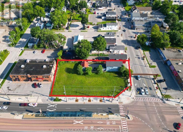 11 Main St E, Newmarket, ON L3Y 3Y1