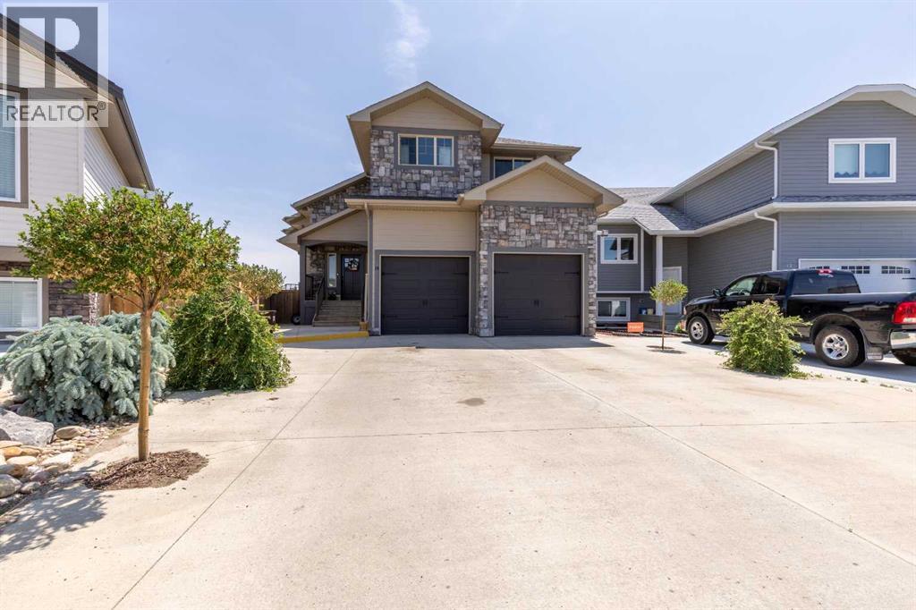 14 Westview Pl, Taber, AB T1G 0C8