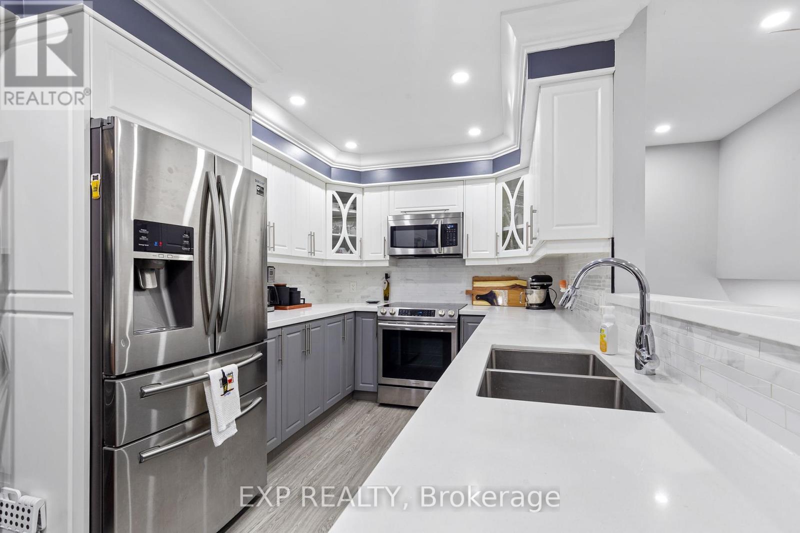 293 Milestone Cres, Aurora, ON L4G 3M2