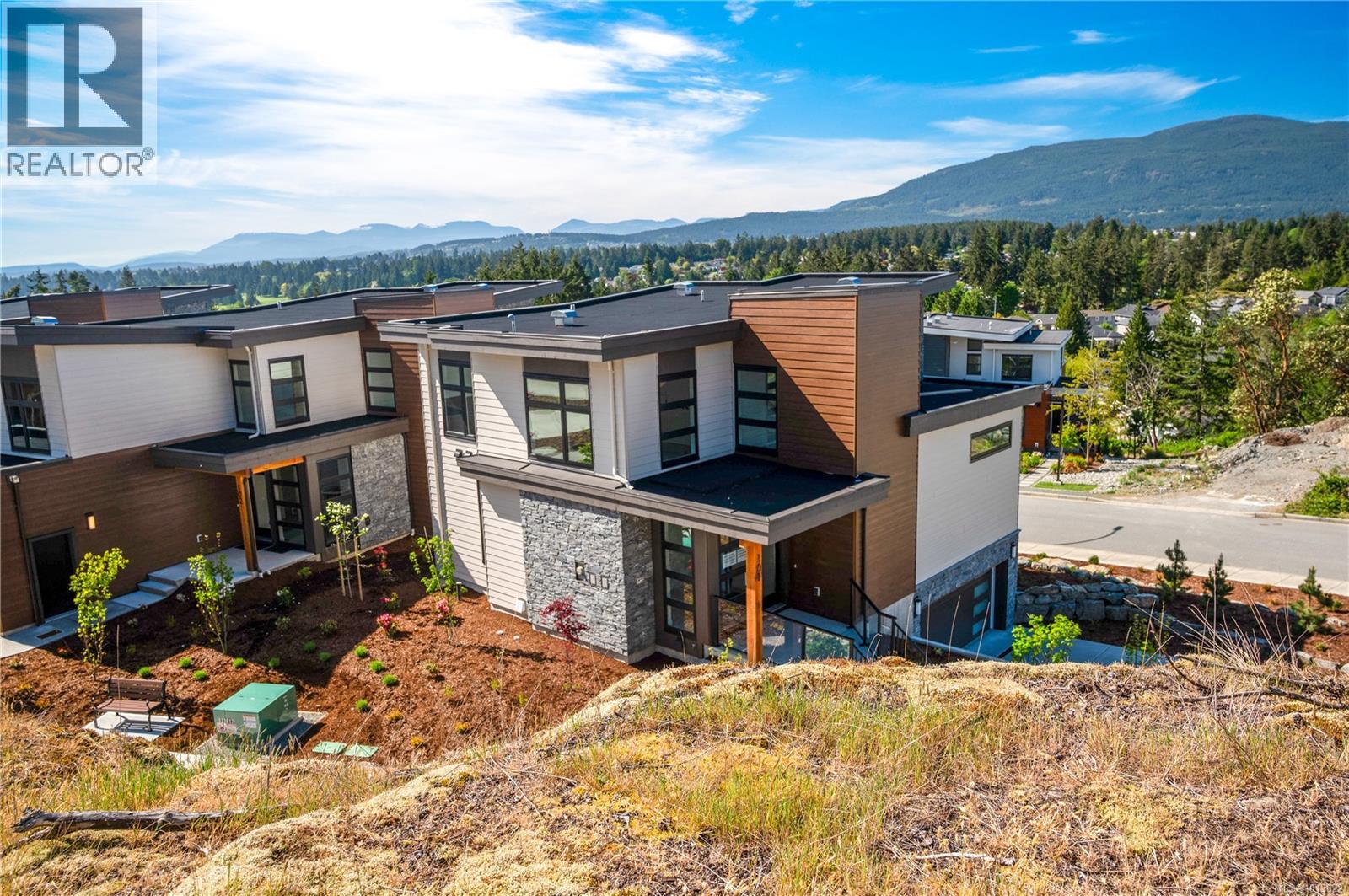 1220 Manzanita Pl Unit 101 Pl, Nanaimo, BC V9T 0L7