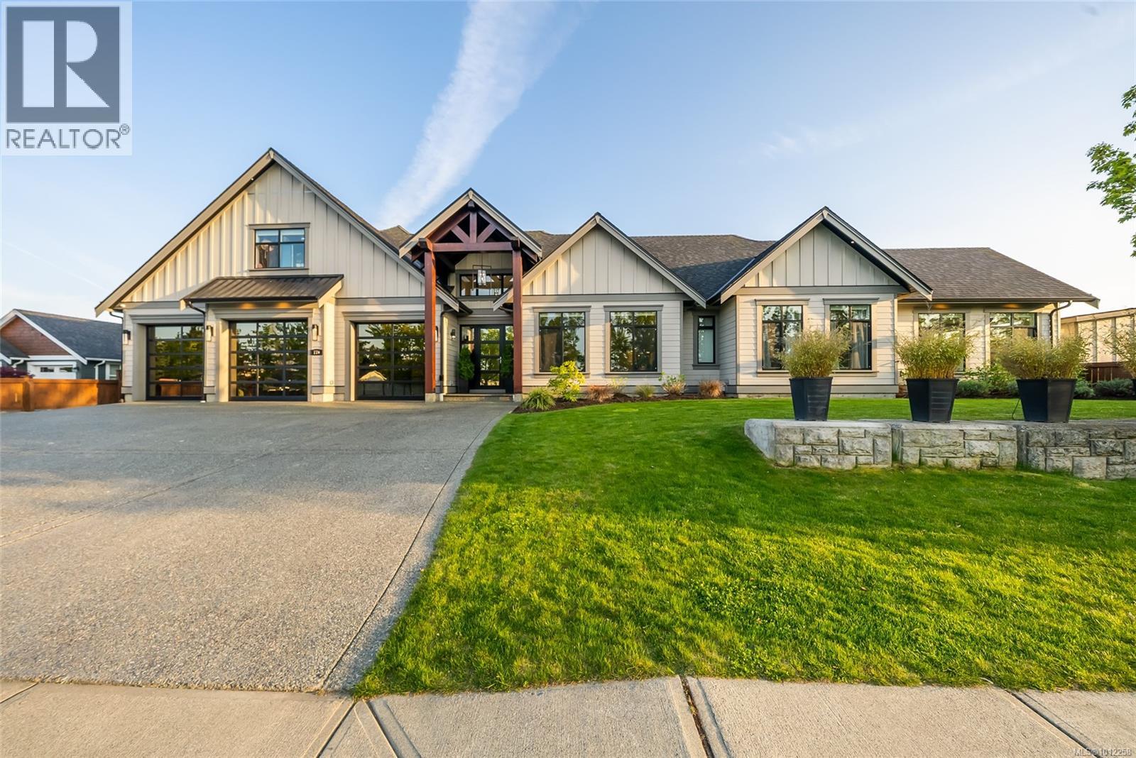776 Hirst Ave, Parksville, BC V9P 2L5