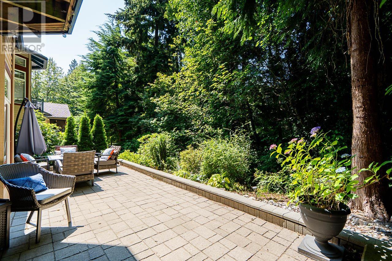 1158 Strathaven Dr, North Vancouver, BC V7H 2Z6