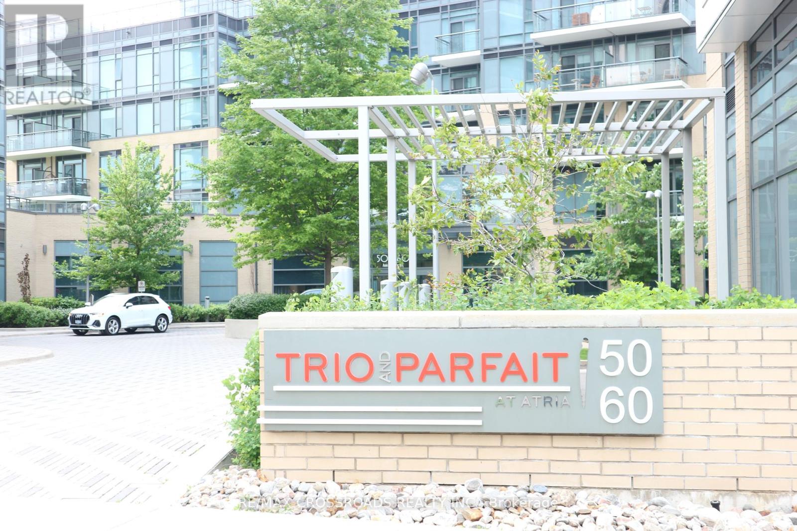 867 60 Ann Oreilly Rd, Toronto, ON M2J 0C8