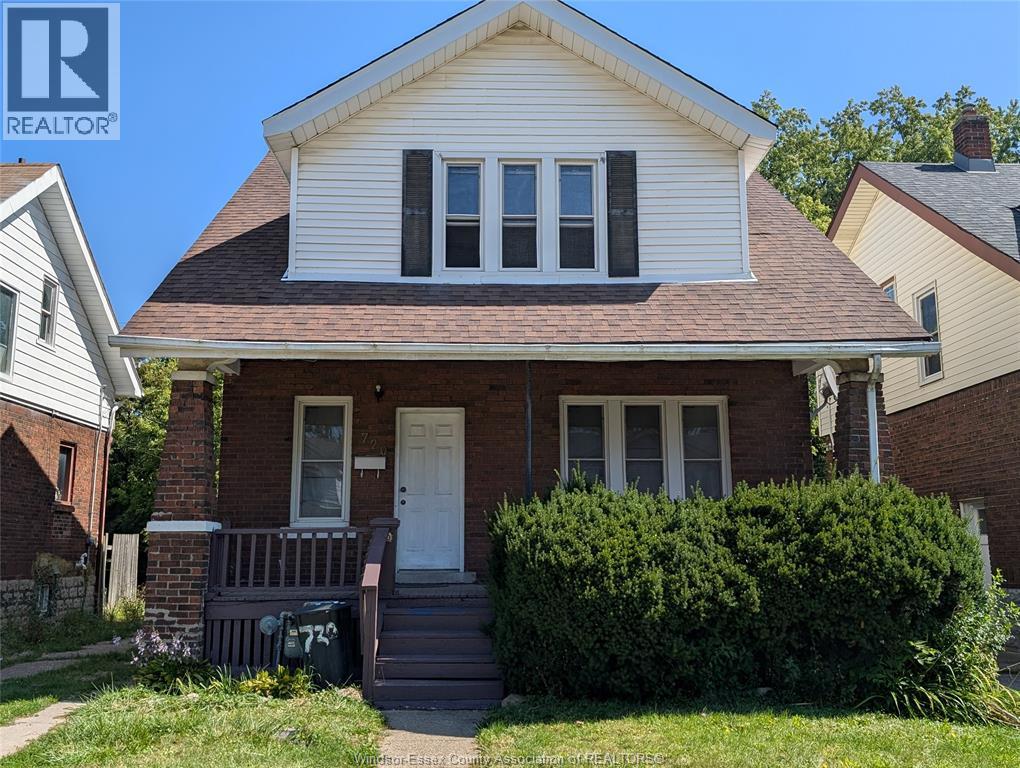 720 Partington Ave, Windsor, ON N9B 2N7