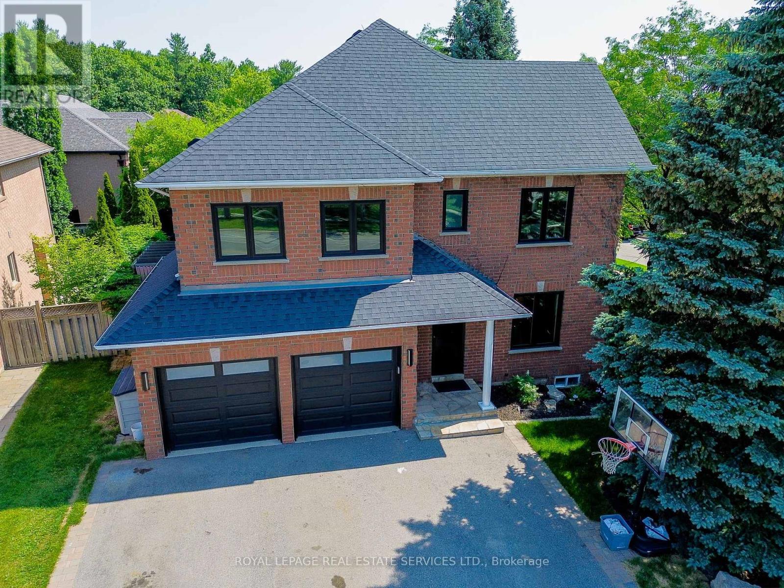 1079 Skyvalley Cres, Oakville, ON L6M 3L2