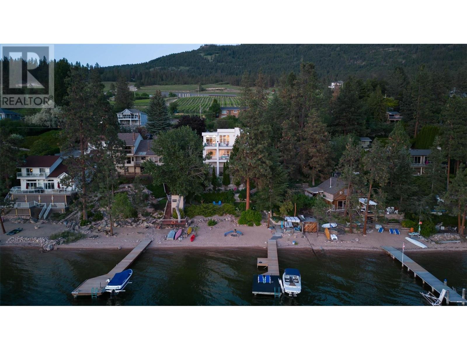 16980 Coral Beach Rd, Lake Country, BC V4V 1B9