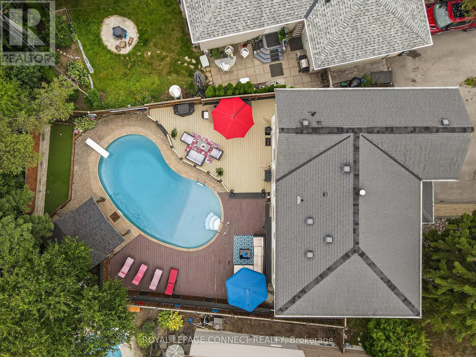 32 Harland Cres, Ajax, ON L1S 1J9