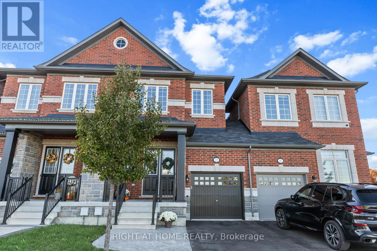 23 Duffel Cres, Halton Hills, ON L7G 0M1