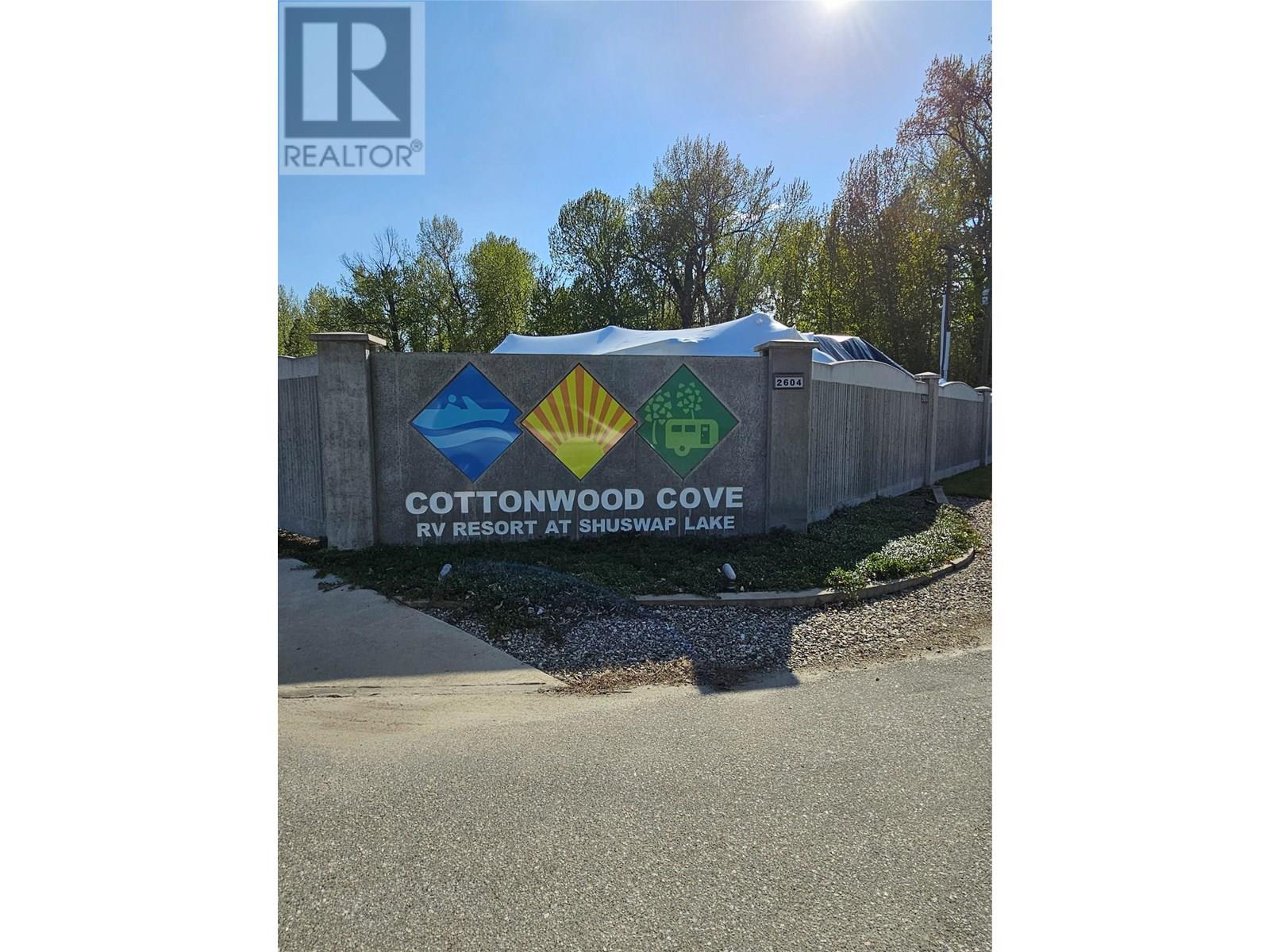 77 Cottonwood Drive Lot Apt 44, Lee Creek, BC V0E 1M4