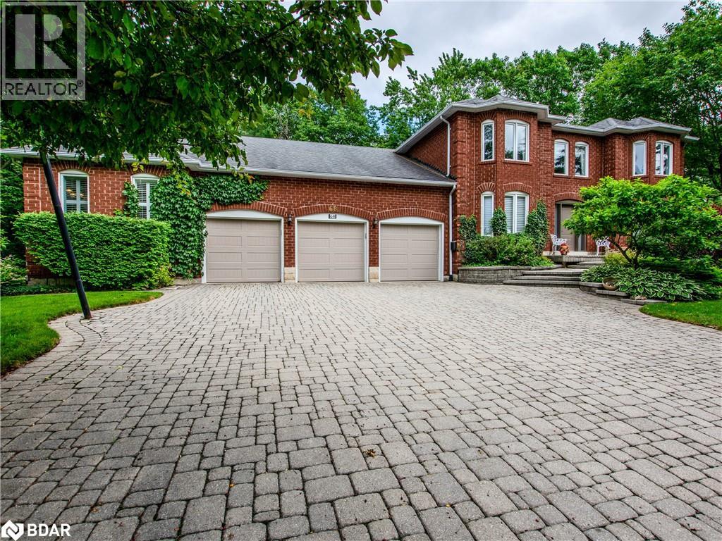 68 Alana Dr, Springwater, ON L9X 0S1