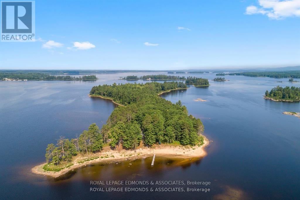 0 Wabewawa Is, Petawawa, ON K8H 1Z1