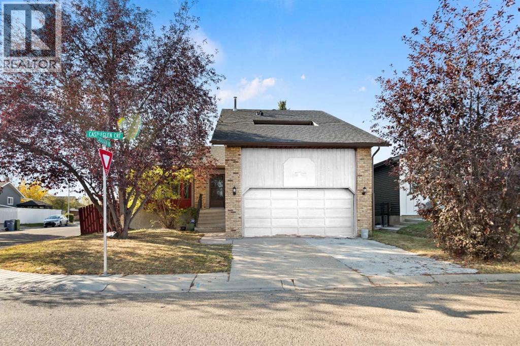 48 Castleglen Ct NE, Calgary, AB T3J 2B8