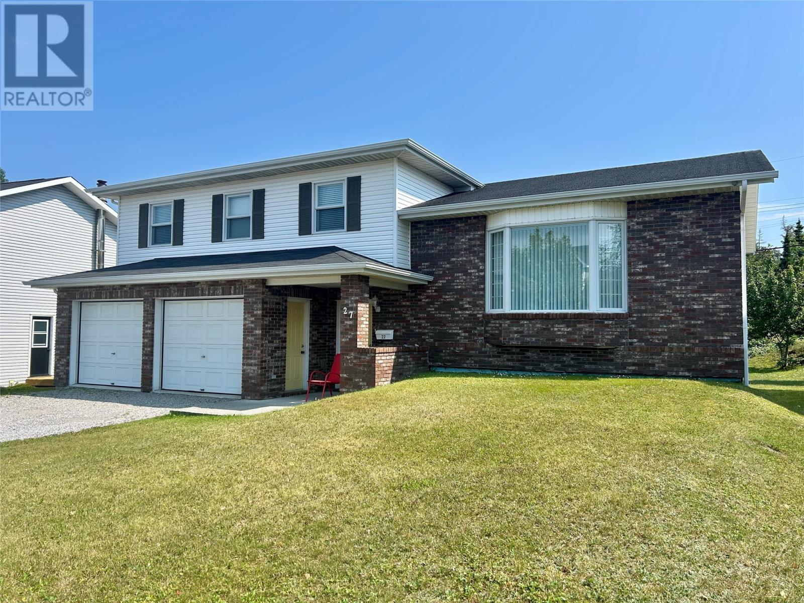27 Pratt St, Corner Brook, NL A2H 7E1