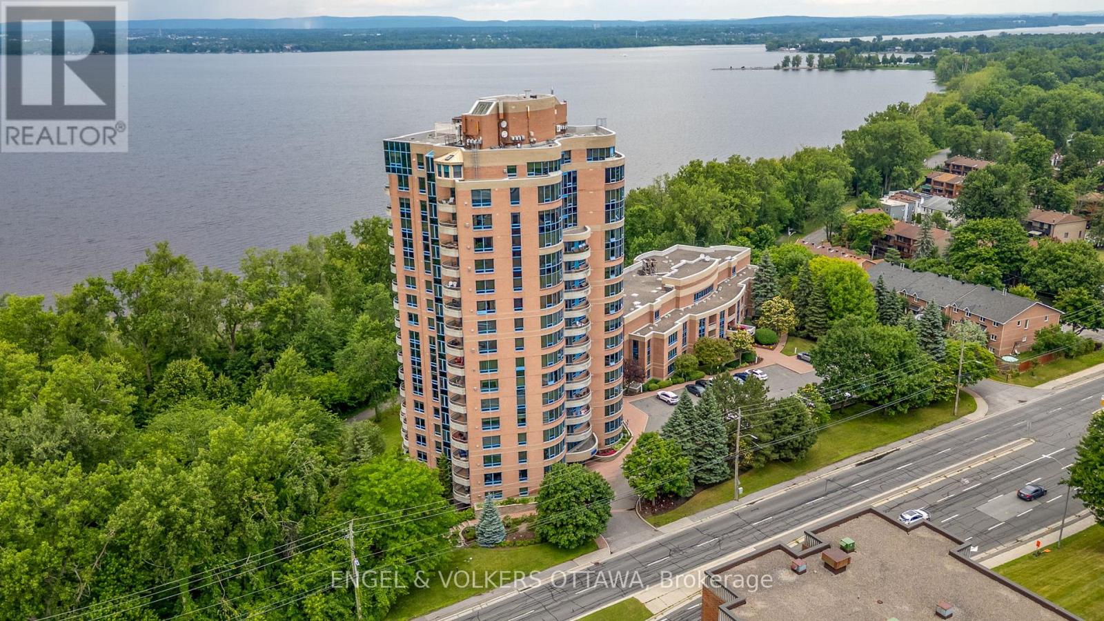 1604 3105 Carling Ave, Ottawa, ON K2H 5A6