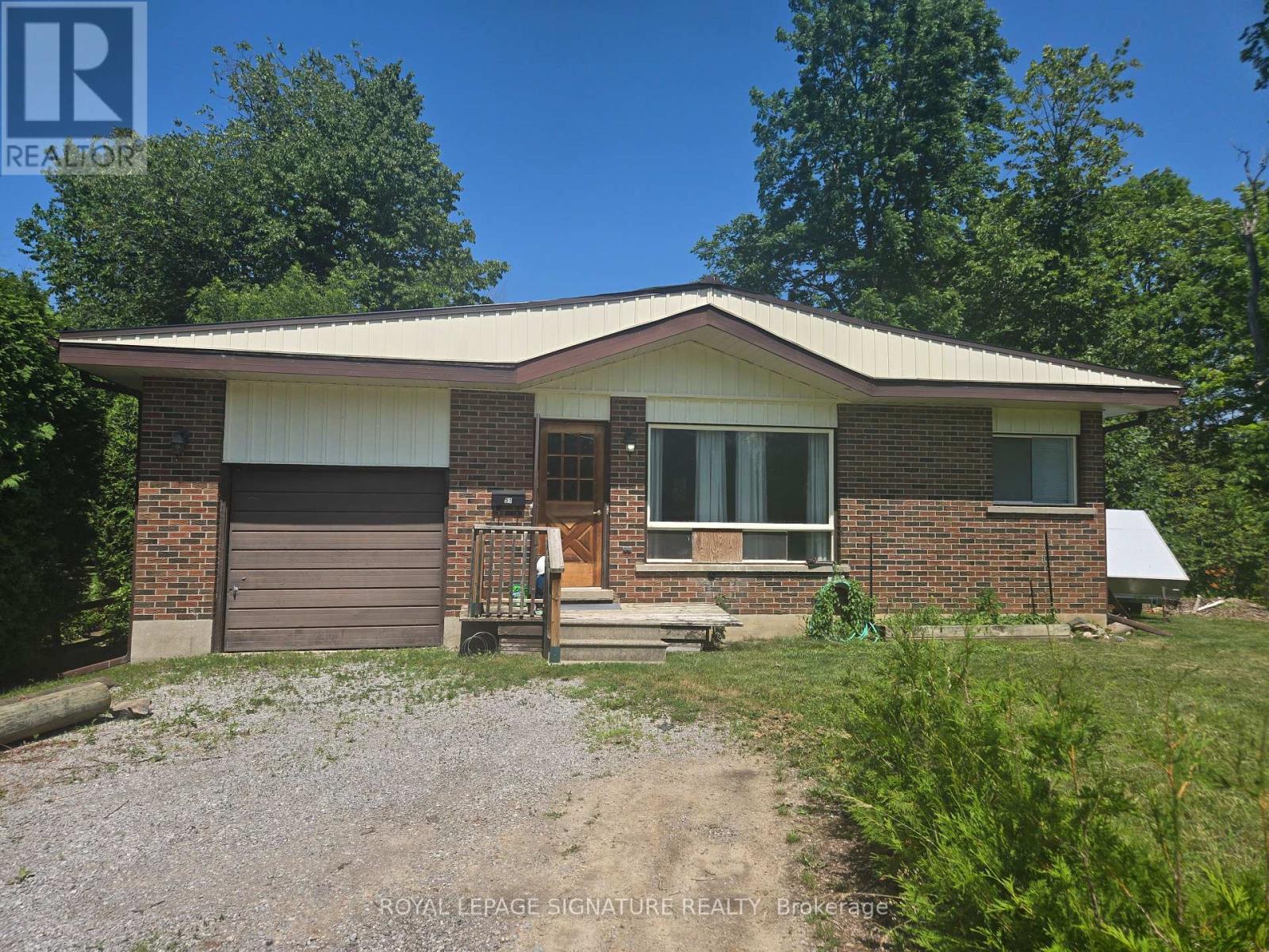 51 Garrett Dr, Georgina, ON L0E 1R0