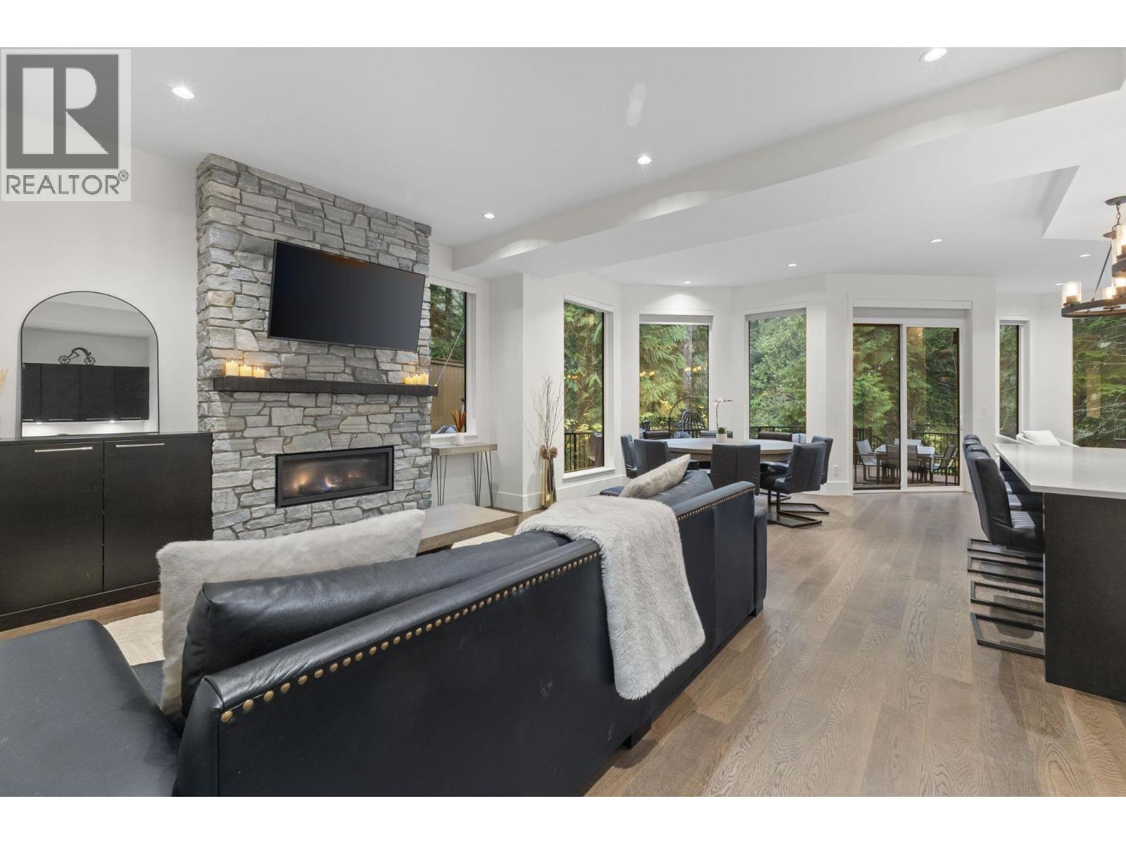 3295 Sunnyside Road Unit 22, Anmore, BC V3H 4Z4