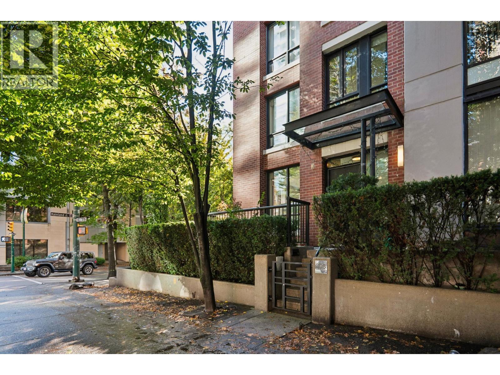 308 Smithe St, Vancouver, BC V6B 1S3