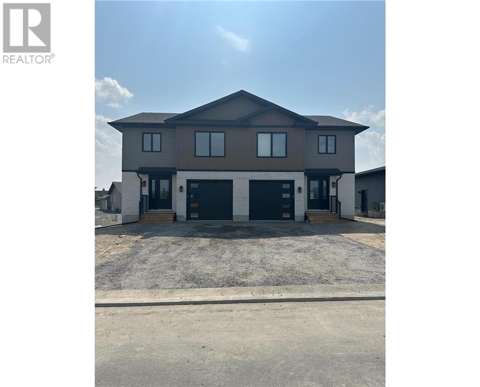 2952 Ruby St, Chelmsford, ON P0M 1L0