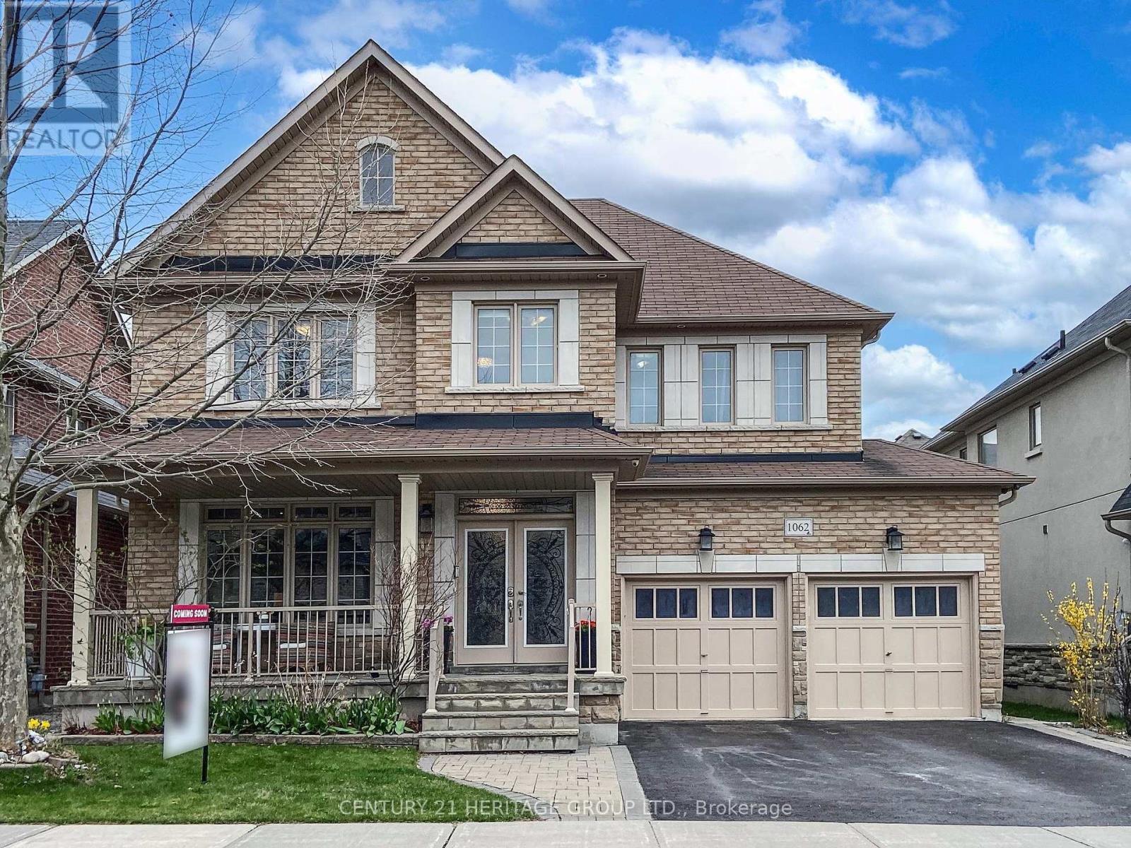 1062 Blackhall Cres, Newmarket, ON L3X 0B3