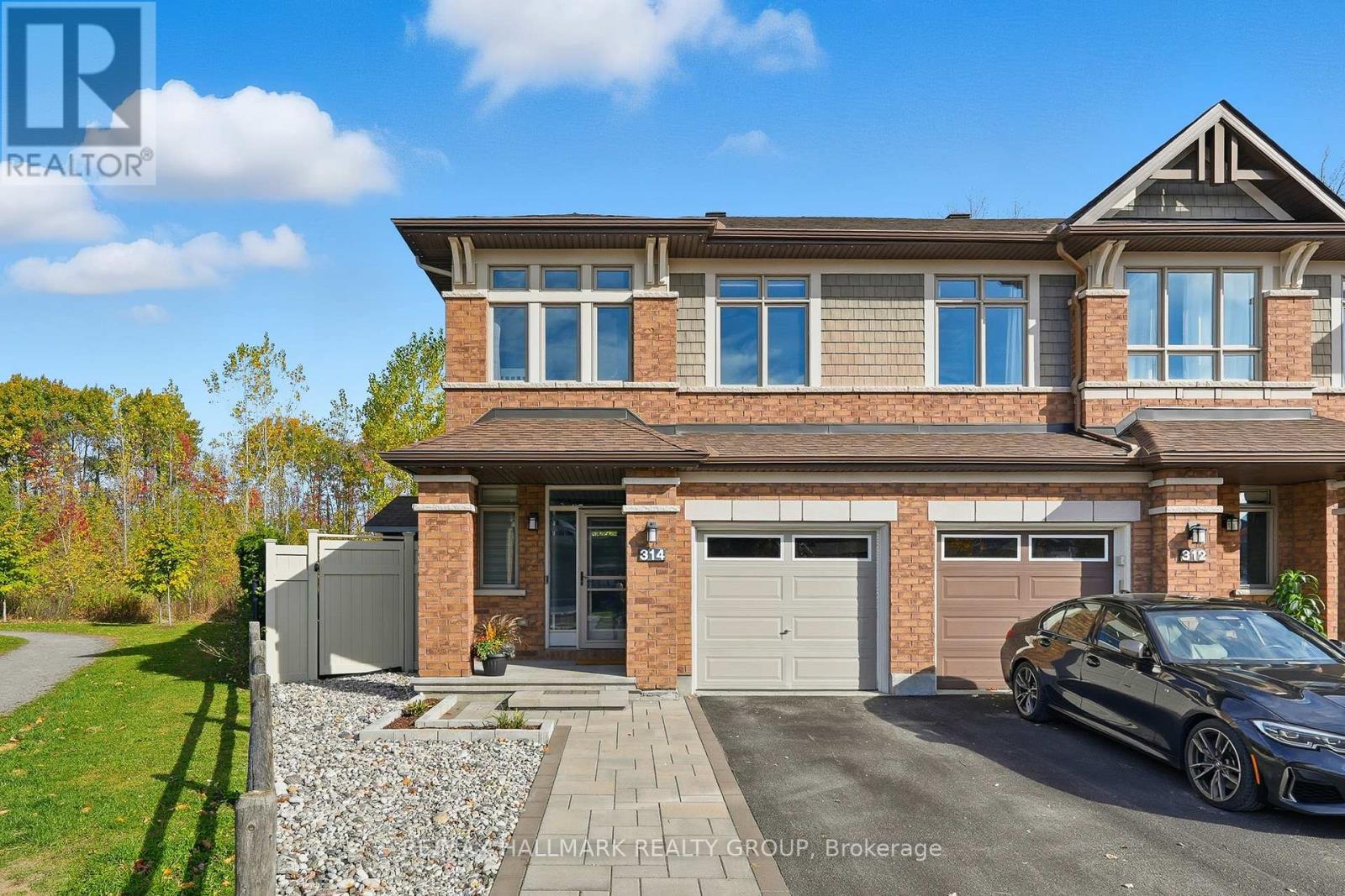 314 Melodie St, Ottawa, ON K1W 0H9