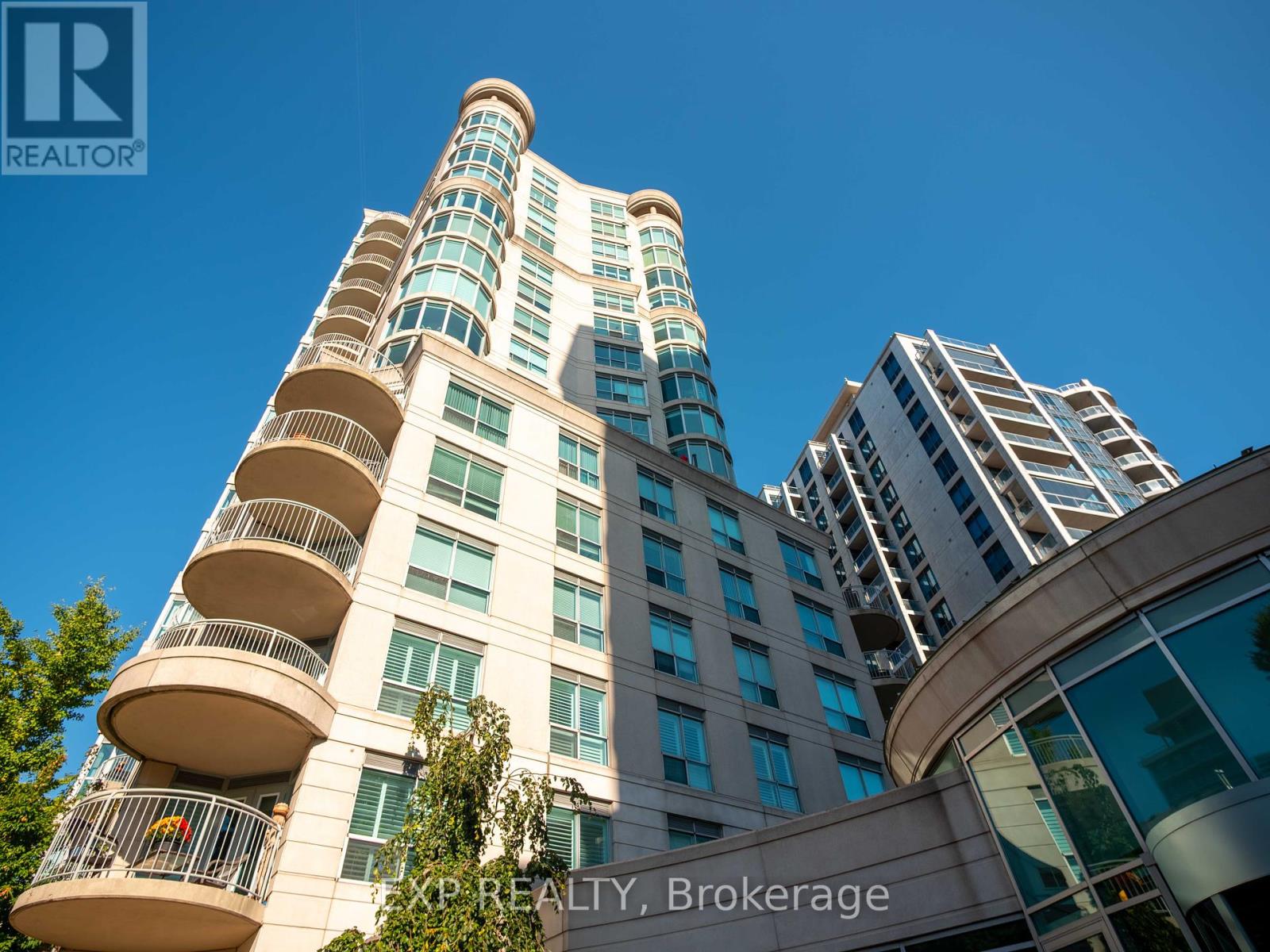 501 2111 Lakeshore Blvd W, Toronto, ON M8V 4B2