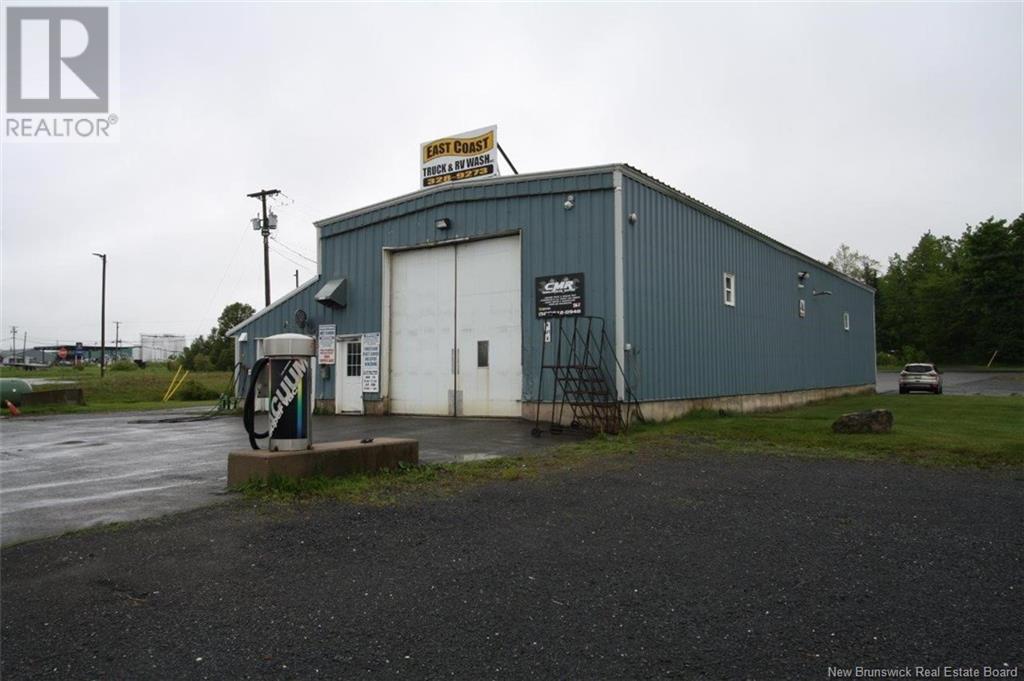 151 Hemlock St, Lower Woodstock, NB E7M 4E6