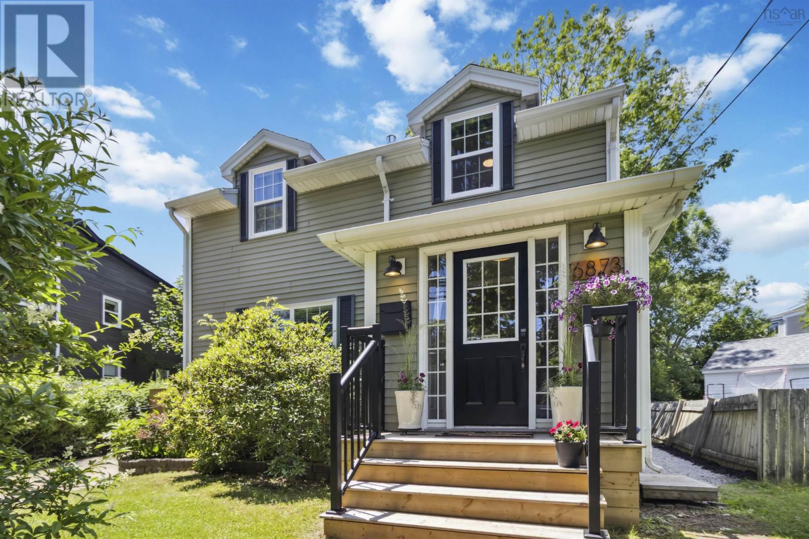 6873 Edward Arab Ave, Halifax, NS B3L 2E4