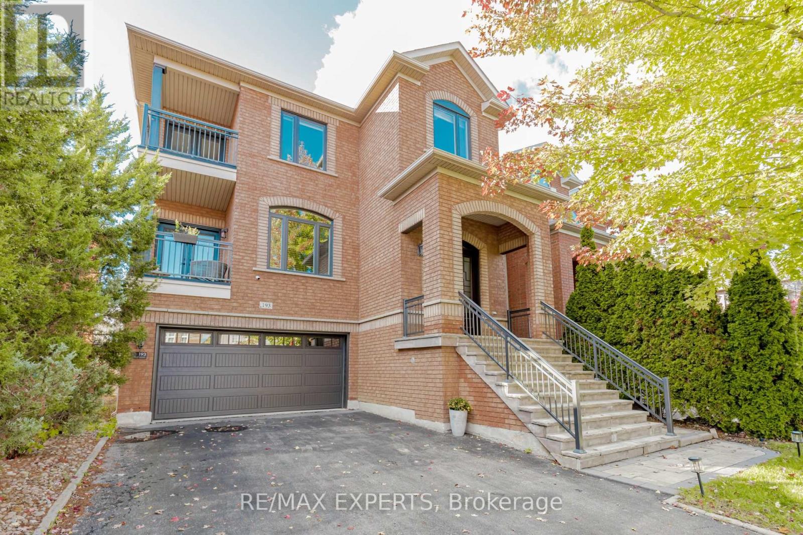 193 Fairlane Cres, Vaughan, ON L4H 2H1