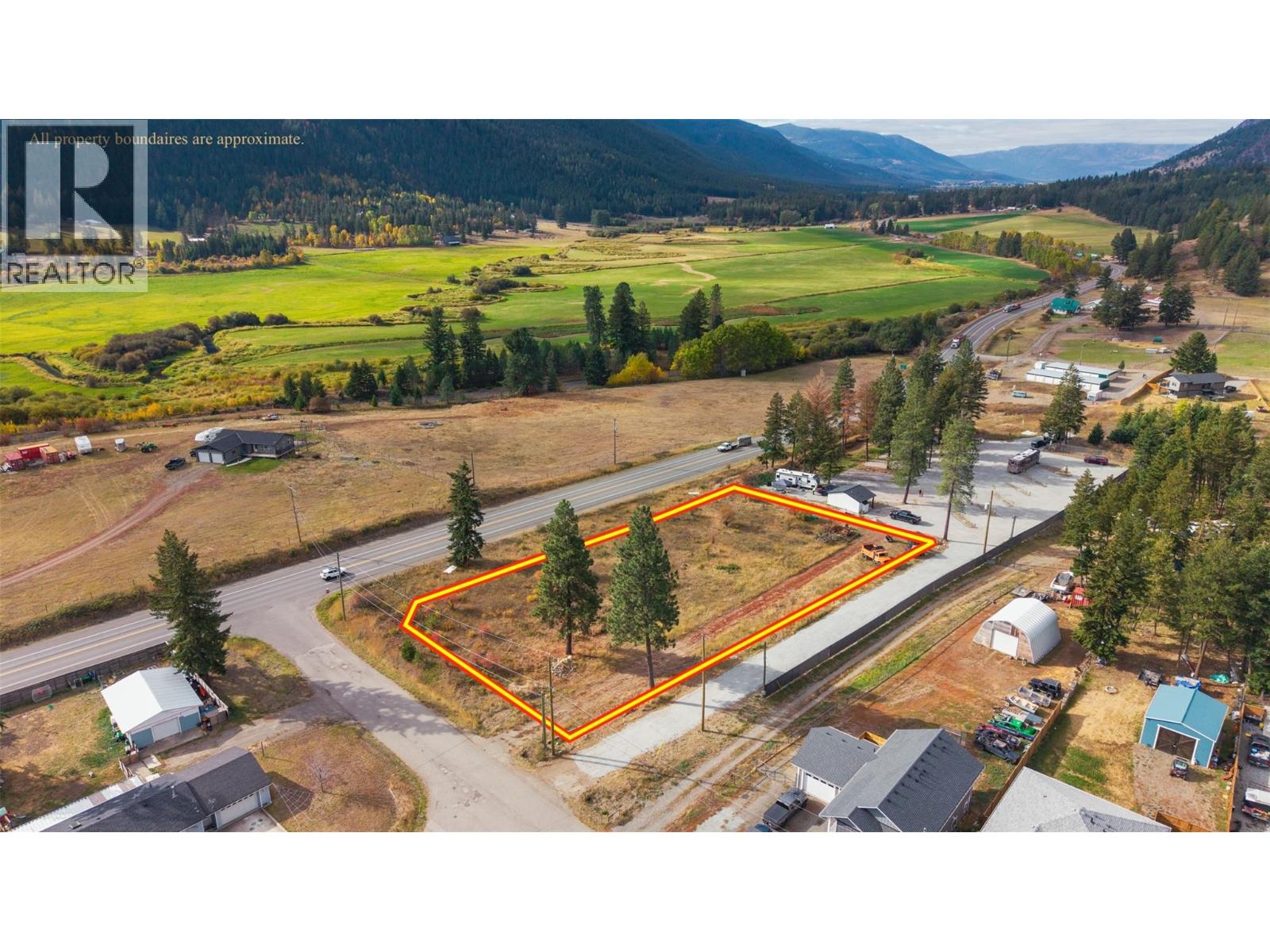 2946 Westridge Dr, Falkland, BC V0E 1W0