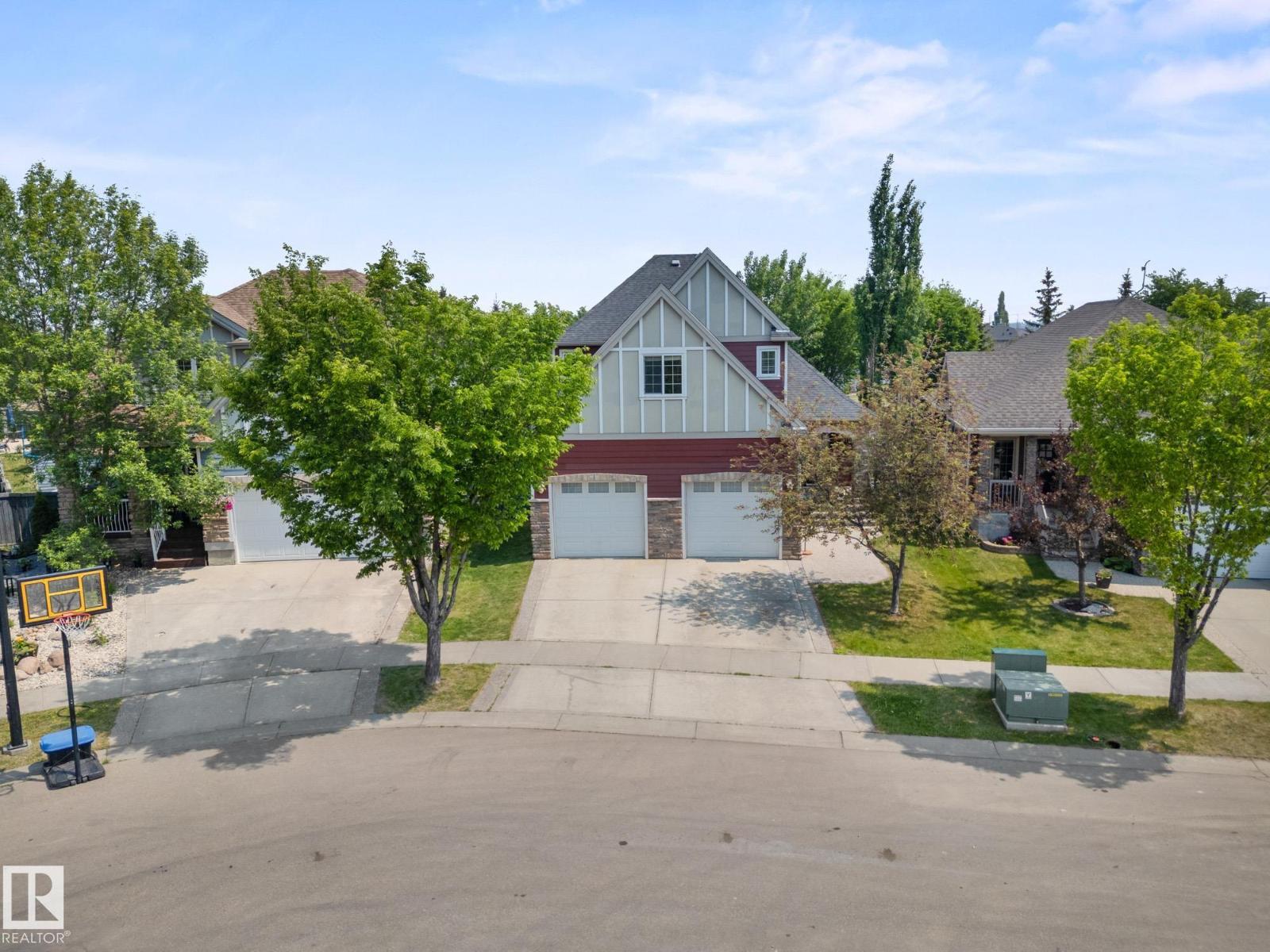5116 Chateau Co, Beaumont, AB T4X 1W5