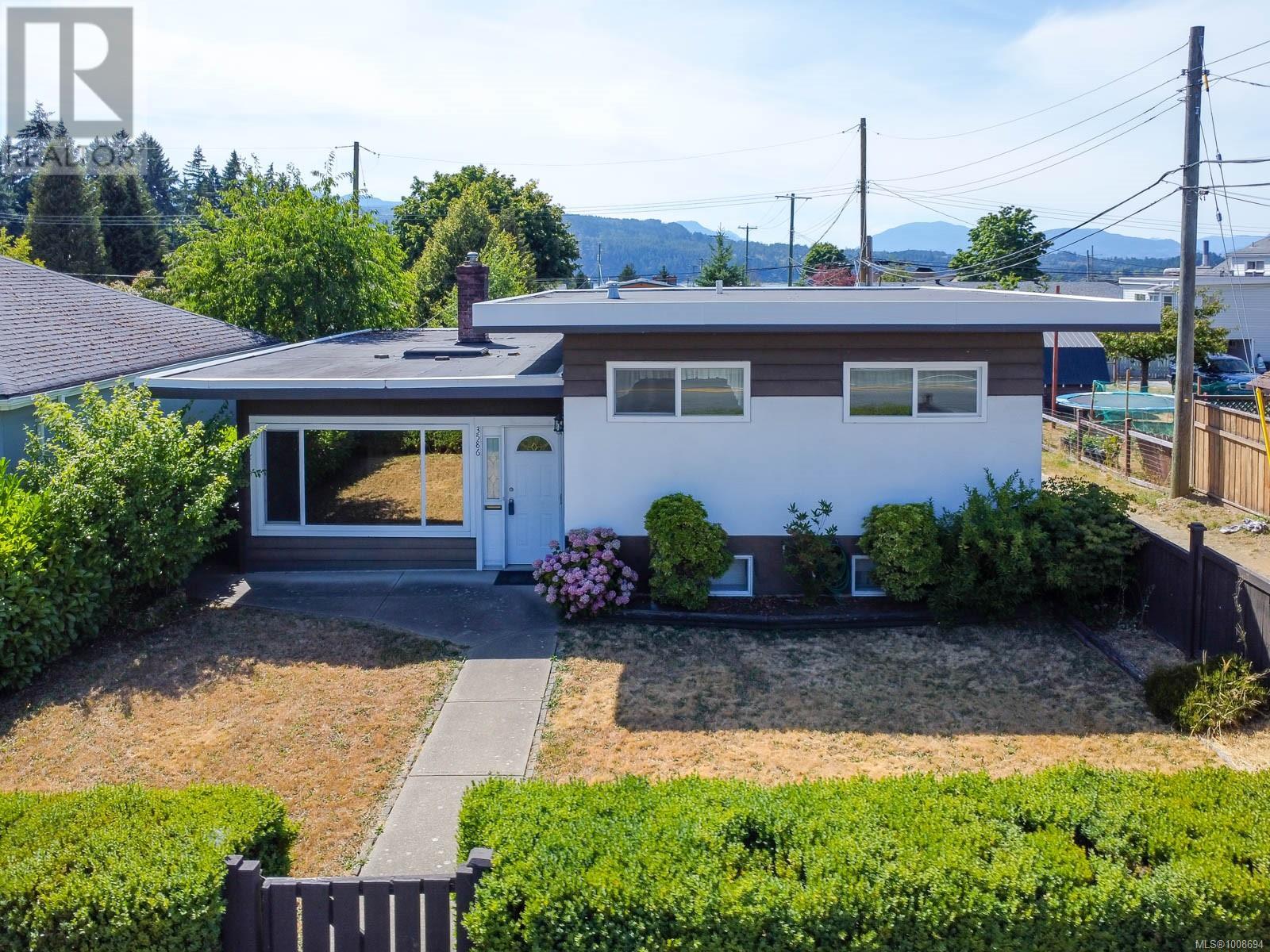3586 10th Avenue, Port Alberni, BC V9Y 4W2