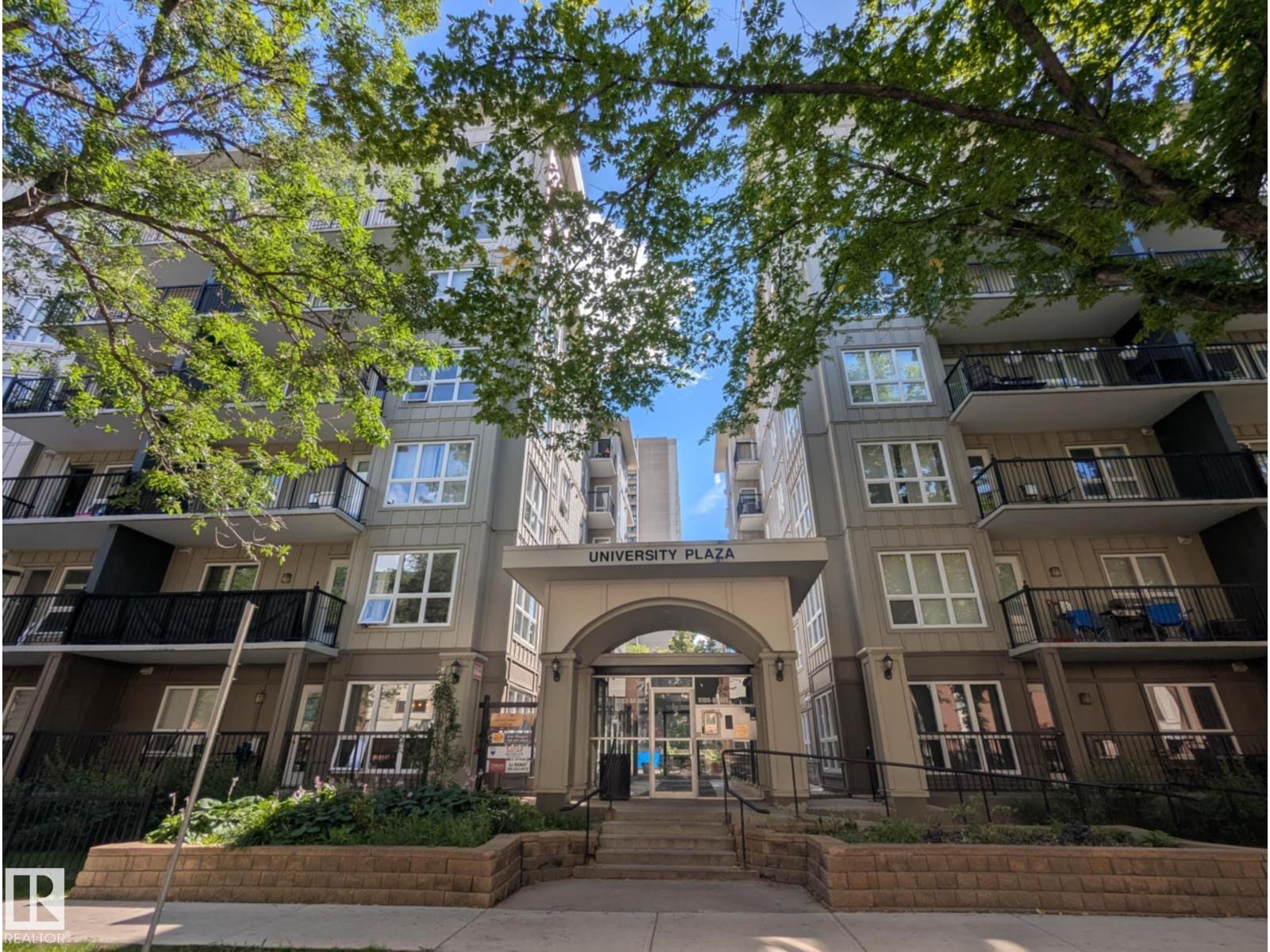 11109 84 Avenue Northwest #102, Edmonton, AB T6G 2W4