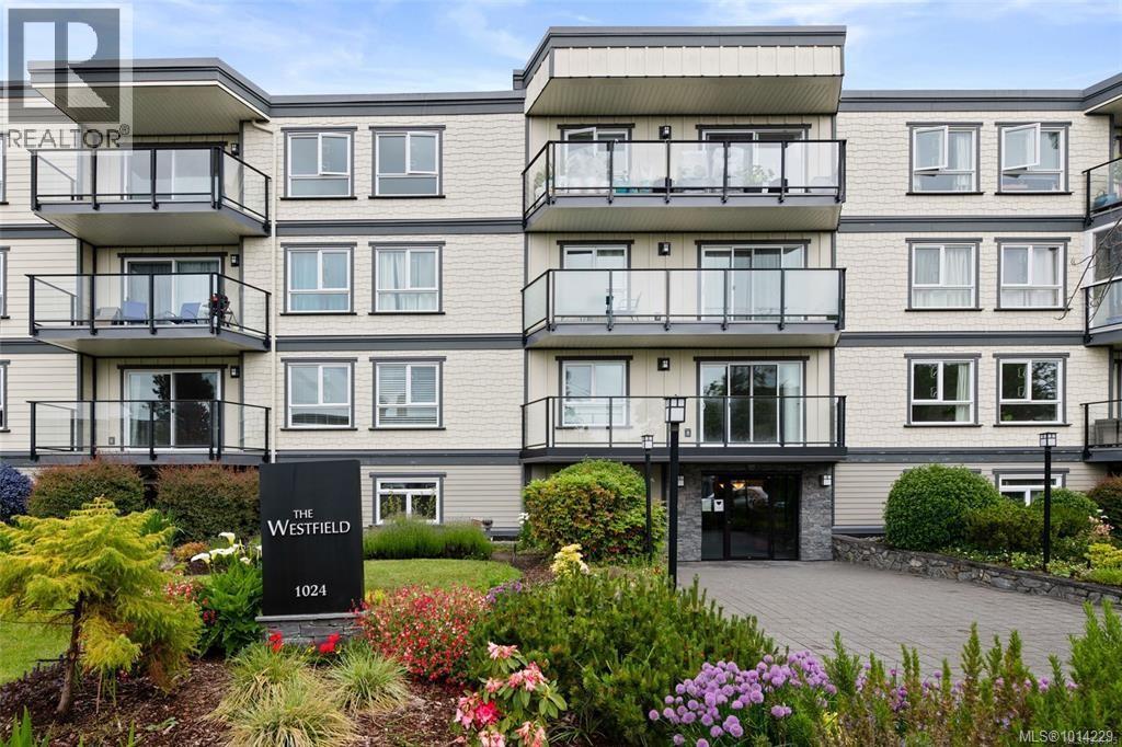 1024 Fairfield Rd Unit 204 Rd, Victoria, BC V8V 3A5