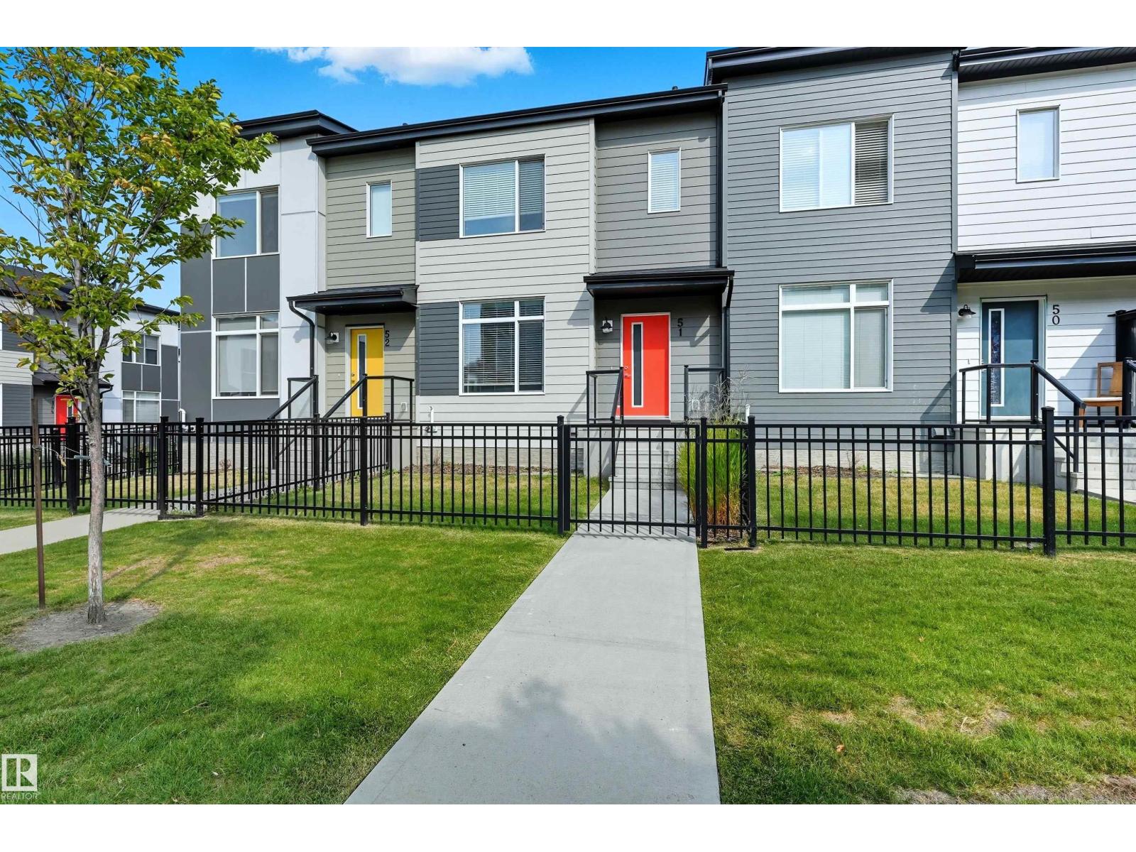 804 Welsh Drive South West #51, Edmonton, AB T6X 1Y8
