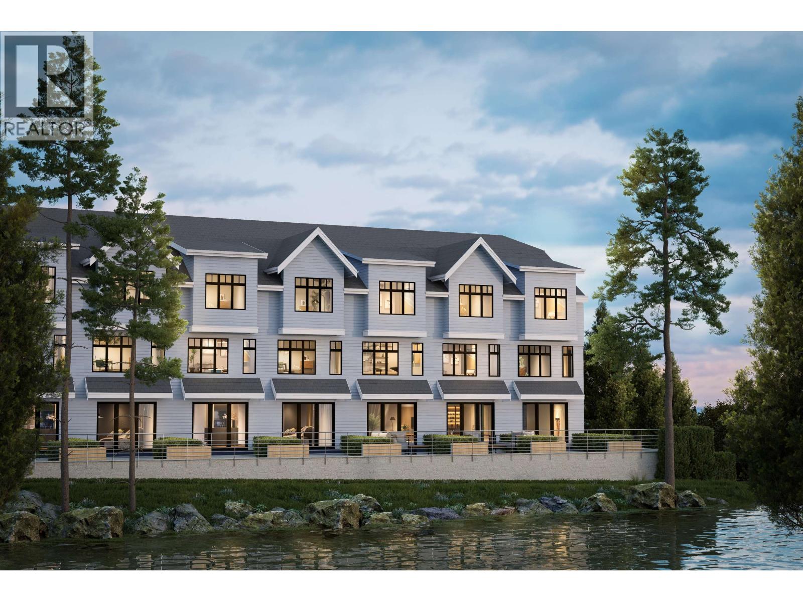 1928 Glenaire Drive Unit 10, North Vancouver, BC V7P 1Y1